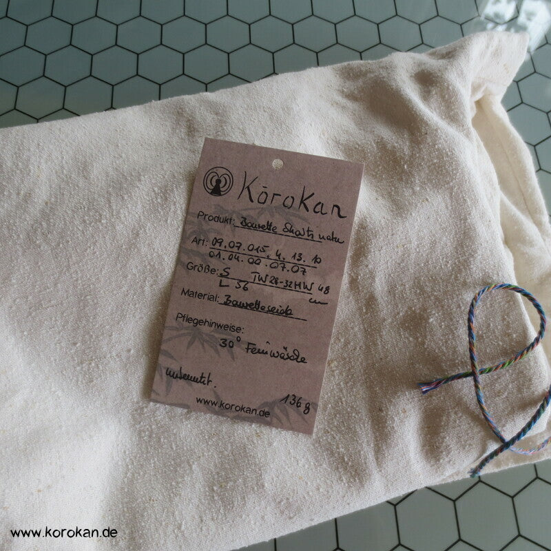 Bouretteseiden Shorts / Hosenrock, Gummizug, natur