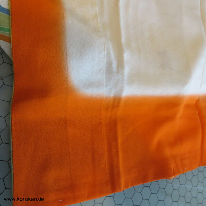 pastellbuntes Diagonalflussmuster Furisode Seidencrepe Kimono