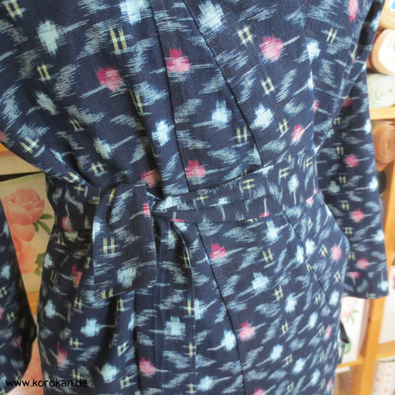 umgearbeitetes Kimono Kleid aus Kurume Kasuri Baumwolle