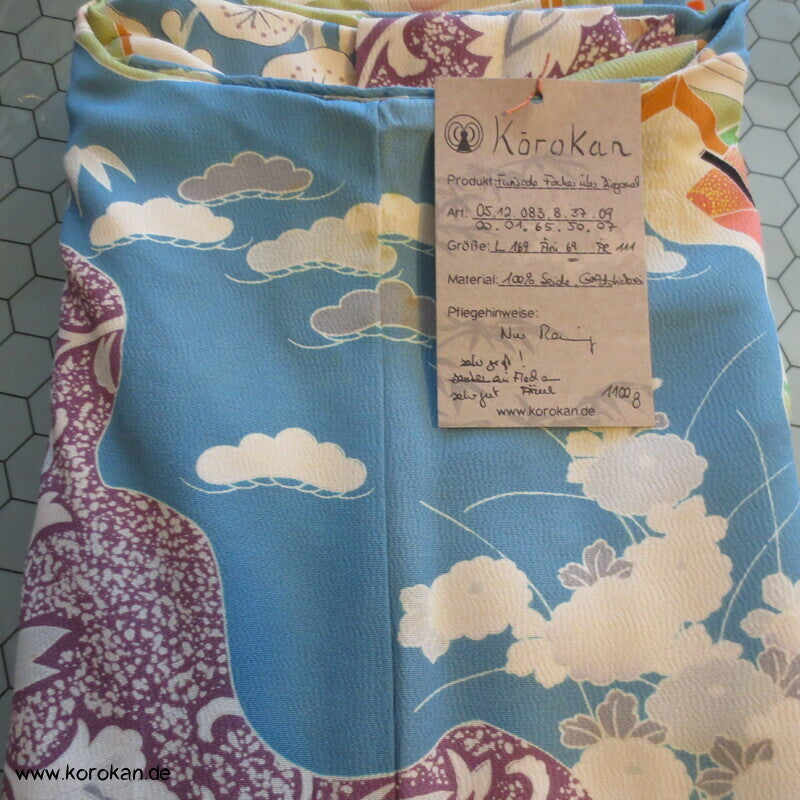 pastellbuntes Diagonalflussmuster Furisode Seidencrepe Kimono