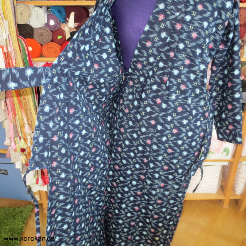 umgearbeitetes Kimono Kleid aus Kurume Kasuri Baumwolle