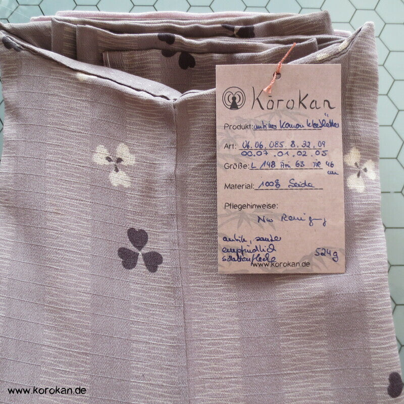 graumauve mit Kleeblättern Komon Kimono