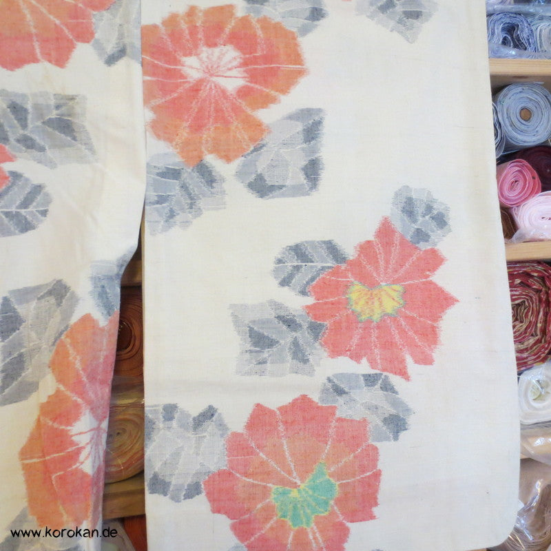 Weihnachtssterne Hitoe Kimono, Kasuri Tsumugi Seide
