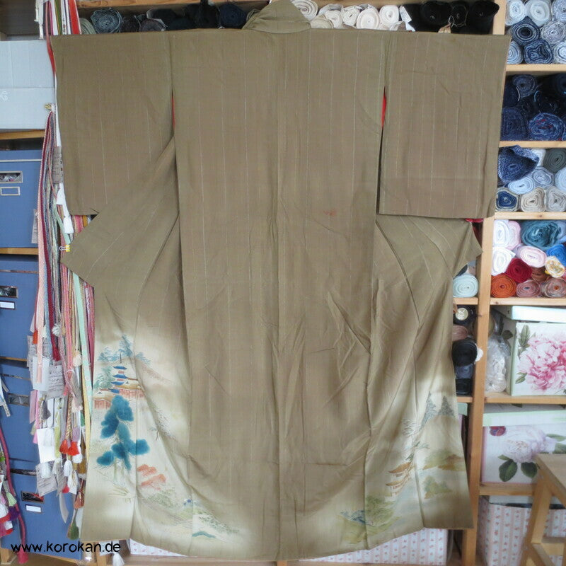 antiker Tempel Irotomesode Japan Kimono, Seidencrepe oliv