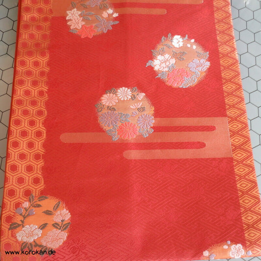 Nagoya Obi Blumenkugeln auf Sayagata