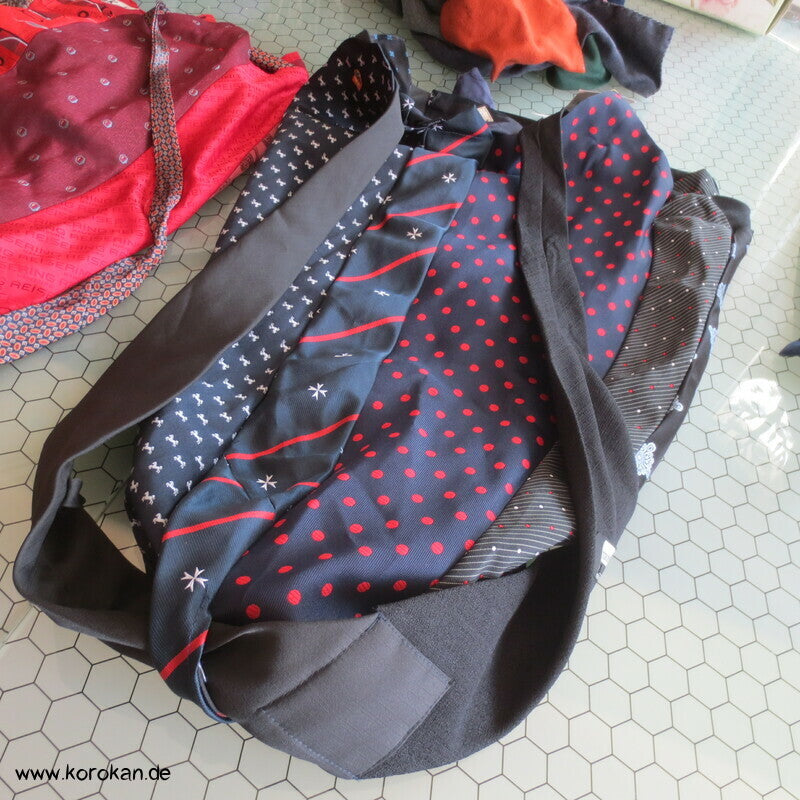 Upcycling Krawatten Rucksack - Synthetik Durchzugring