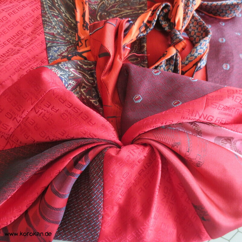 Upcycling Krawatten Rucksack - Synthetik Durchzugring