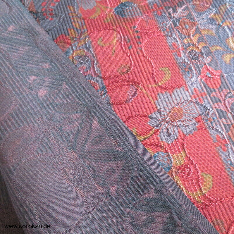Blütenstreifen Kimono Seiden Rinzu Damast