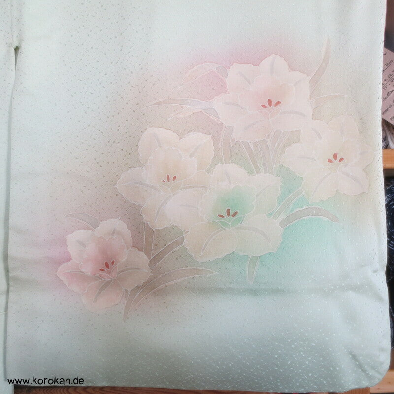Narzissen Seidendamast Homongi Kimono, teilbestickt