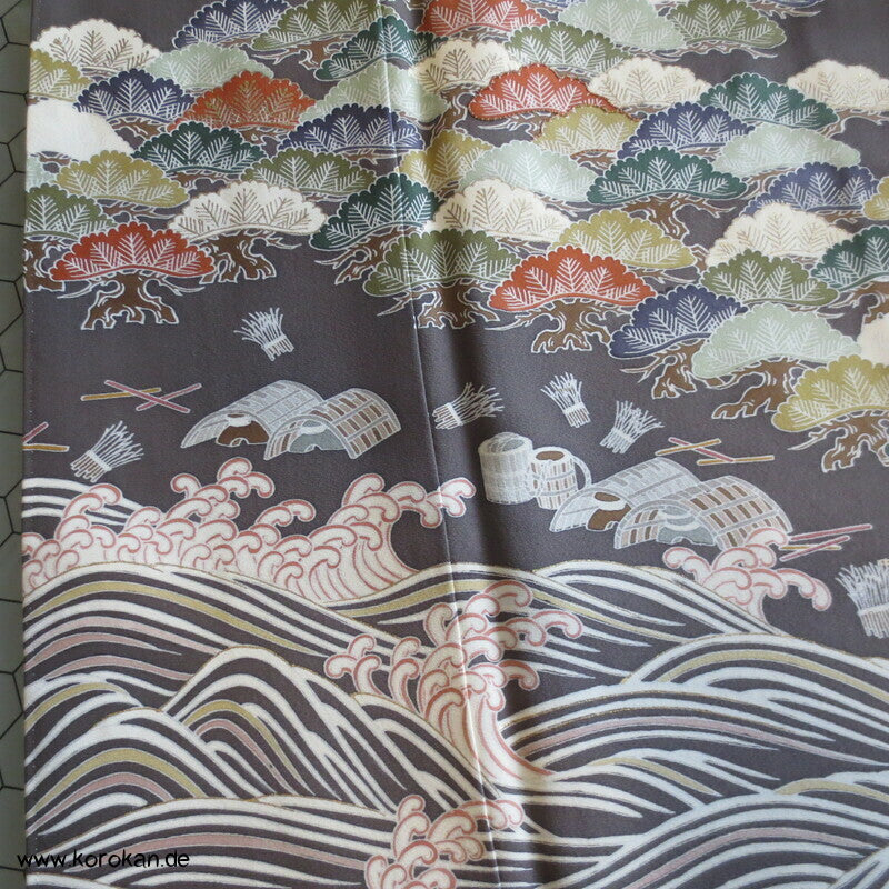 Wellen und Pinien Irotomesode Kimono, taupe Seidencrepe