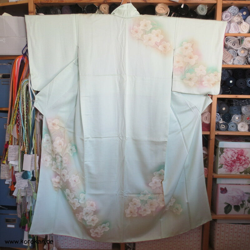 Narzissen Seidendamast Homongi Kimono, teilbestickt