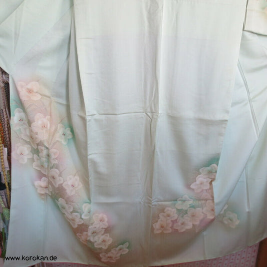 Narzissen Seidendamast Homongi Kimono, teilbestickt