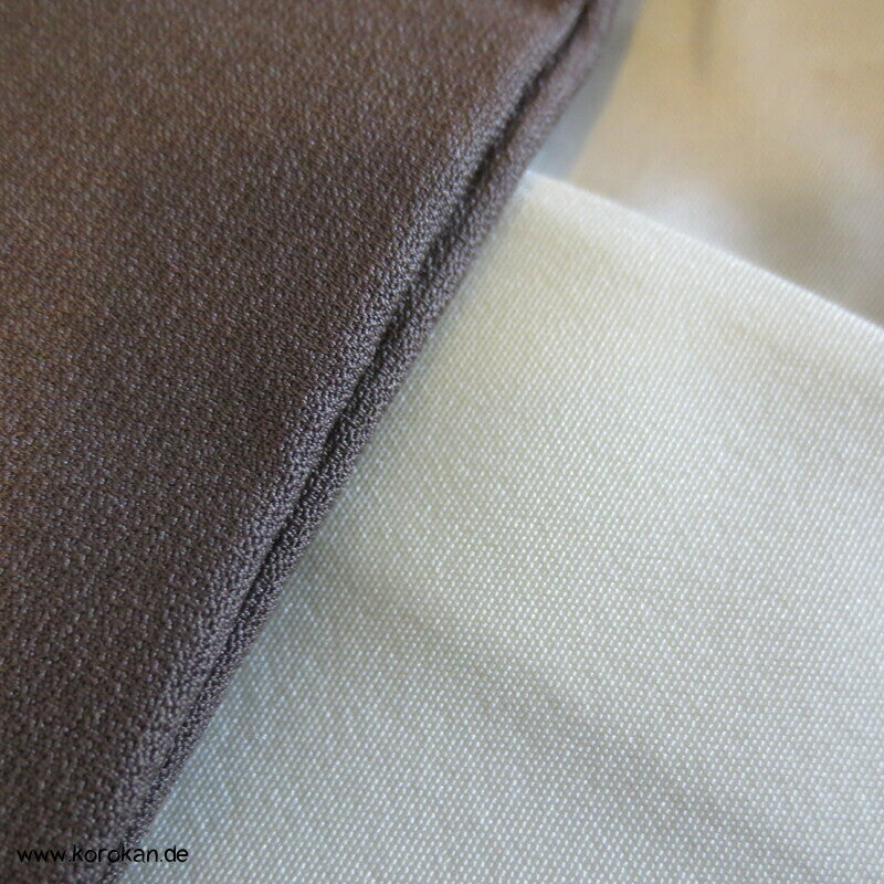 Wellen und Pinien Irotomesode Kimono, taupe Seidencrepe
