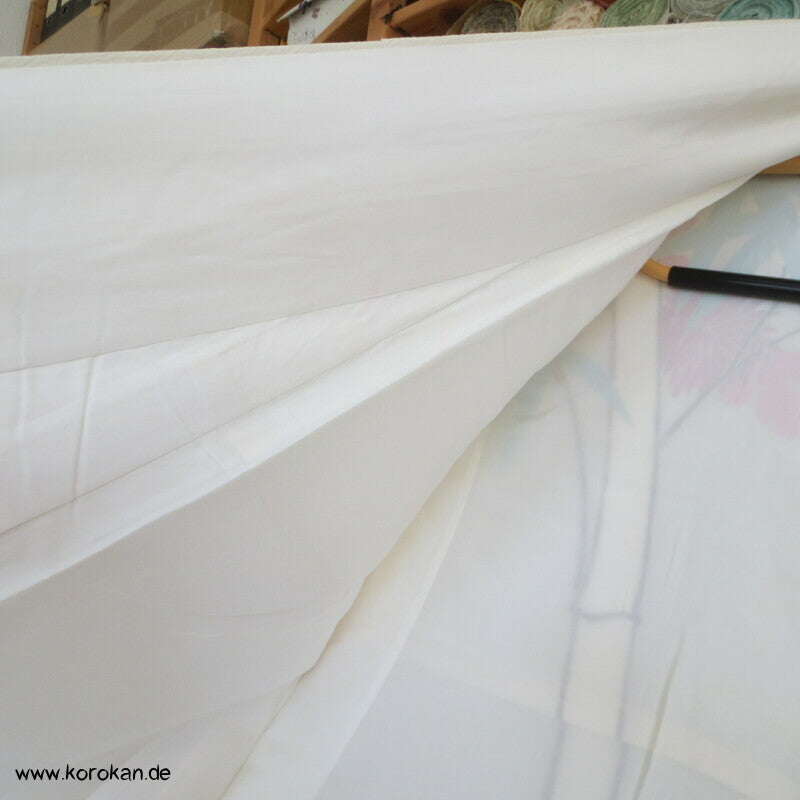 klares Bambusmotiv mit Kiku Seidencrepe Homongi Kimono