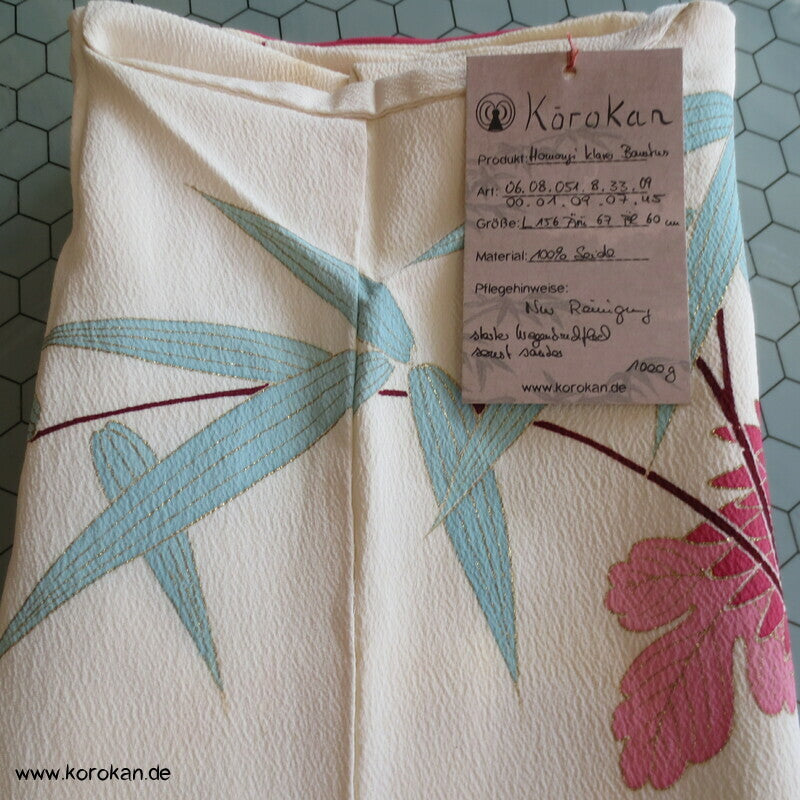 klares Bambusmotiv mit Kiku Seidencrepe Homongi Kimono