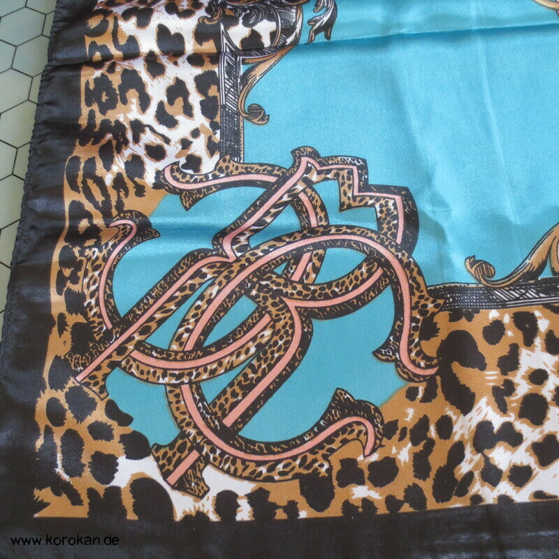 Drucktuch mit Leoprint und türkis - als Furoshiki, Schal