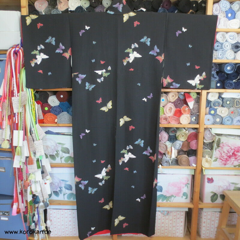 Schmetterlinge Tsumugi Seiden Kimono