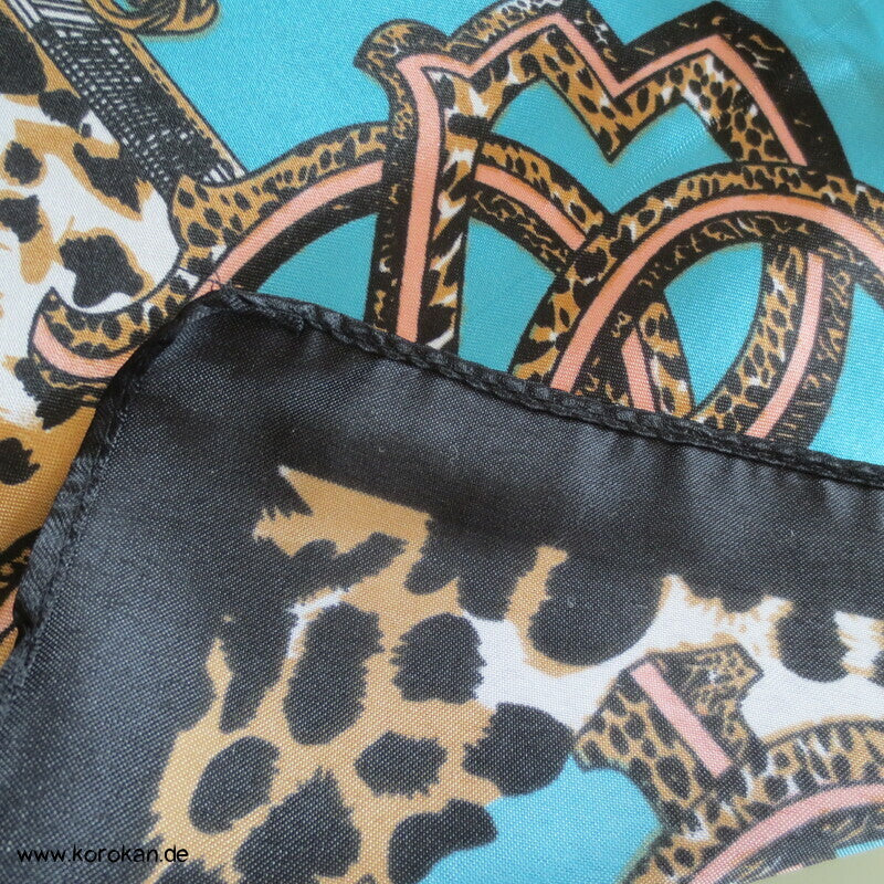 Drucktuch mit Leoprint und türkis - als Furoshiki, Schal