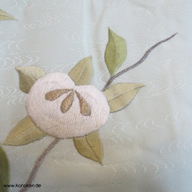 Wellen Seiden Damast Tachibana Zweige Stickerei Homongi Kimono