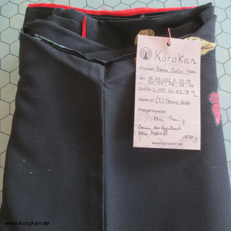 Schmetterlinge Tsumugi Seiden Kimono