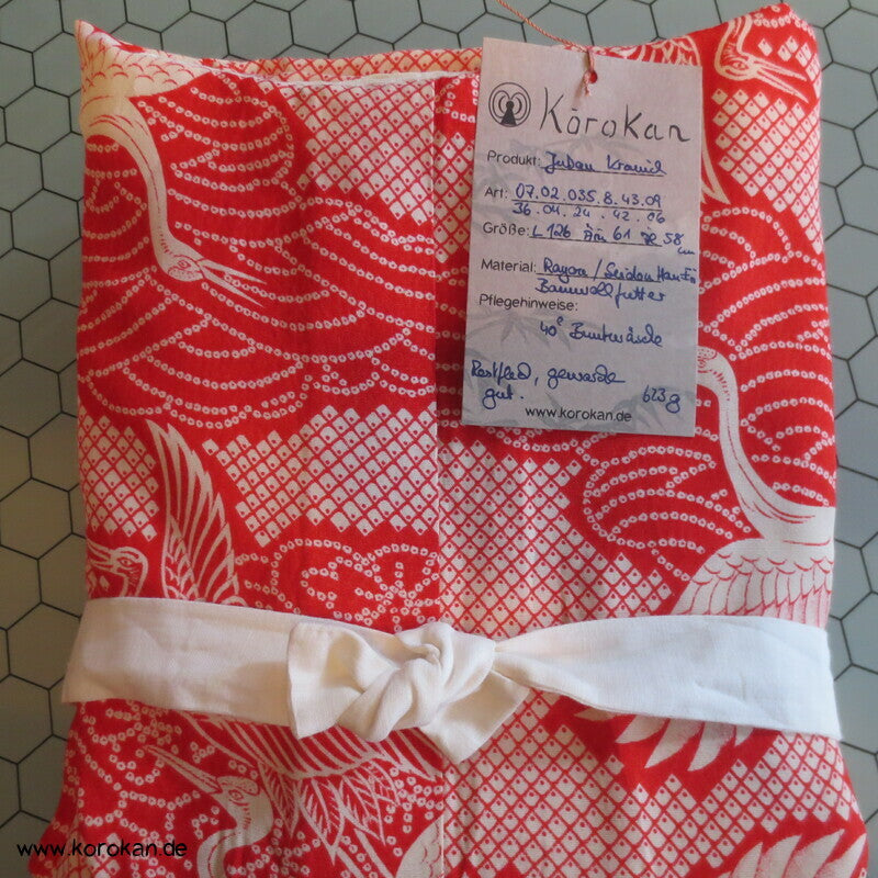 Kraniche Rayon Crepe Juban Unterkimono, mit Han Eri Kragen