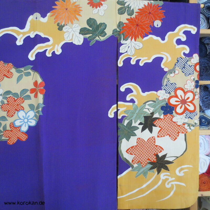 Kusudama, Wellen auf violett, antiker Seiden Furisode Kimono