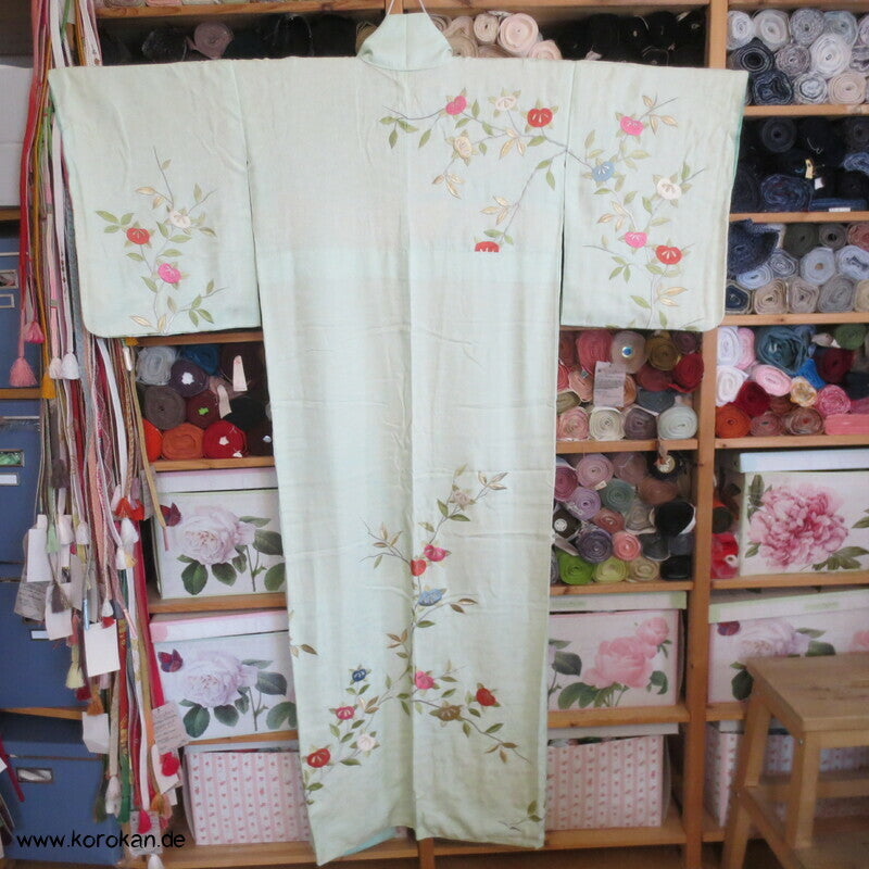 Wellen Seiden Damast Tachibana Zweige Stickerei Homongi Kimono