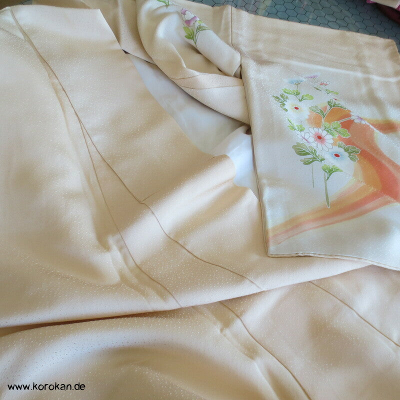 Blütenstrom Homongi Kimono, teil Goldbestickt