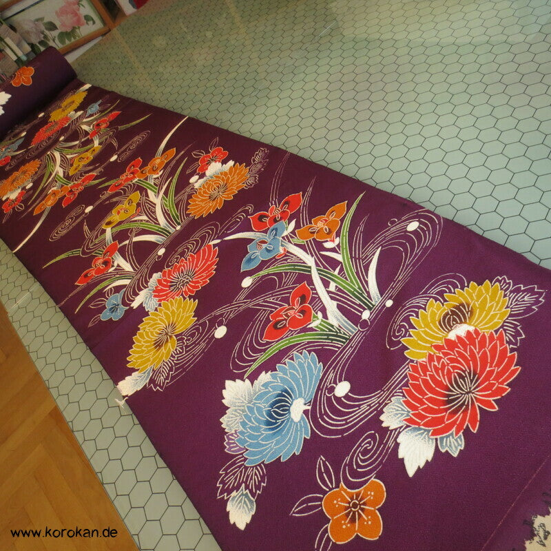 Geschenkbox mit Kimono Seidenstoffrolle, Bingata