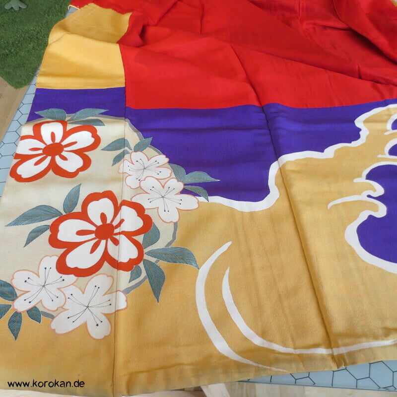 Kusudama, Wellen auf violett, antiker Seiden Furisode Kimono