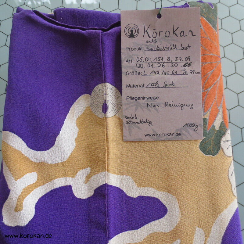 Kusudama, Wellen auf violett, antiker Seiden Furisode Kimono