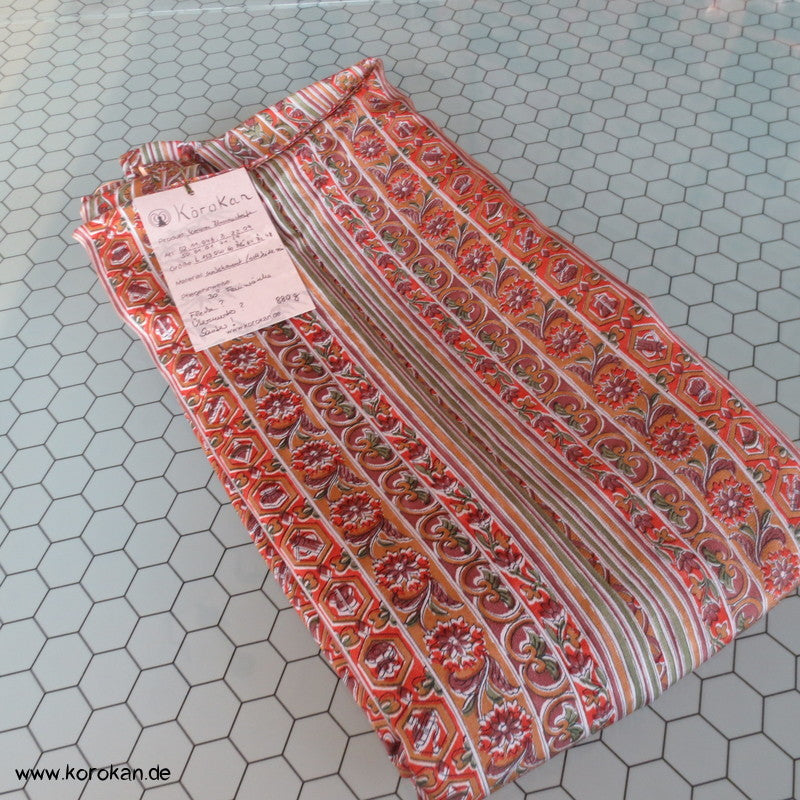 Schatten Blüten auf Streifen Seidencrepe destroyed heritage Komon Kimono