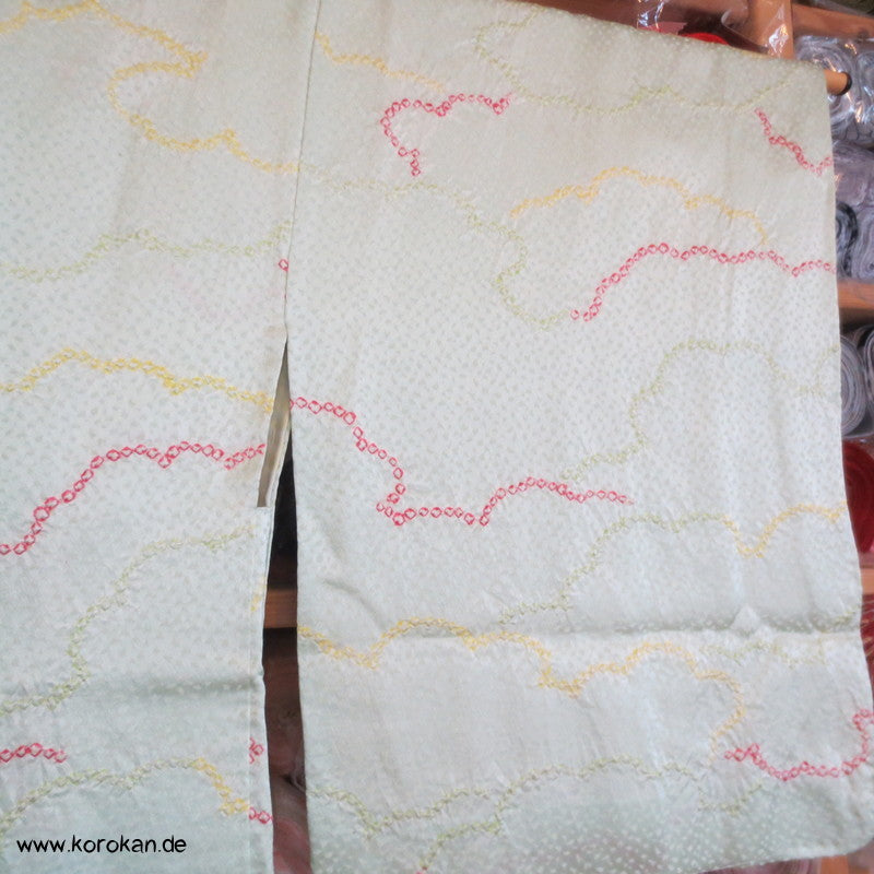 Shibori Wolken auf zartgrün Seidendamast Haori Kimono Jacke