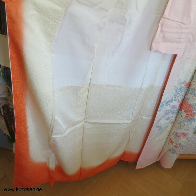 klassischer rosa Chrysanthemen Homongi Kimono