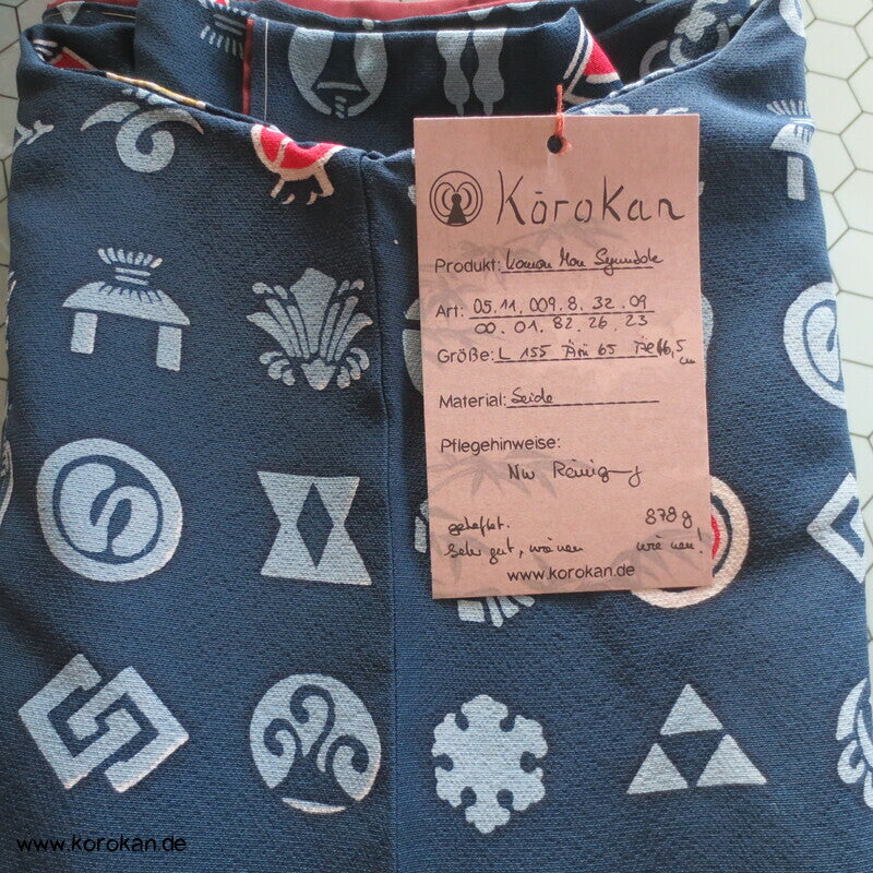 Mon Siegel auf petrolblau Seidencrepe Komon Kimono