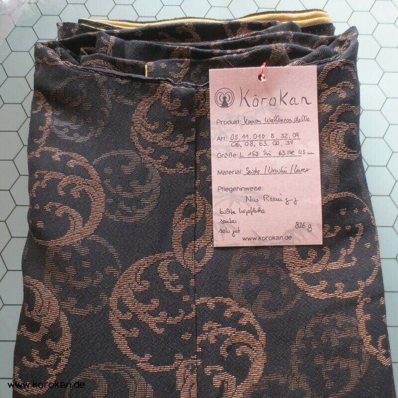 kupfer Wellenrondelle auf schwarz festlicher Komon Kimono