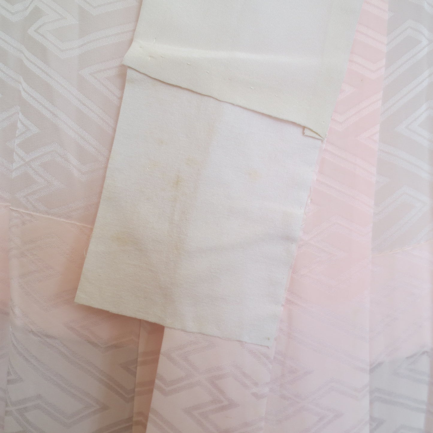 Sayagata Rinzu Damast Seide Jubankimono für Furisode
