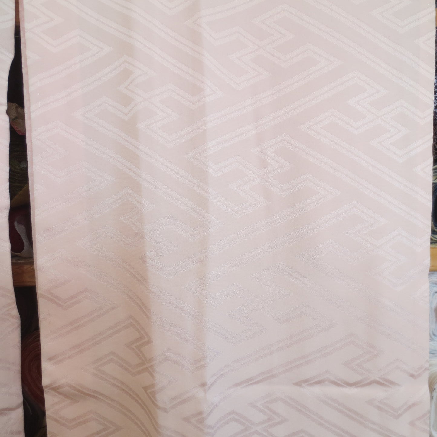 Sayagata Rinzu Damast Seide Jubankimono für Furisode