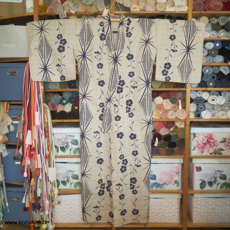 handbestickter Yukata Baumwoll Sommer Kimono Nadeshiko Grasnelken