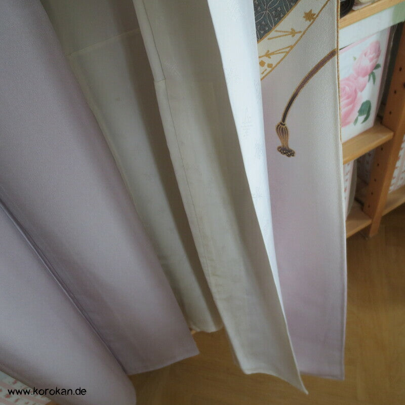 Noshibündel auf blasslila Seidencrepe Iro Tomesode Kimono