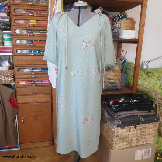 Temaribälle Seide 3 Bahnen Bias Cut Kleid