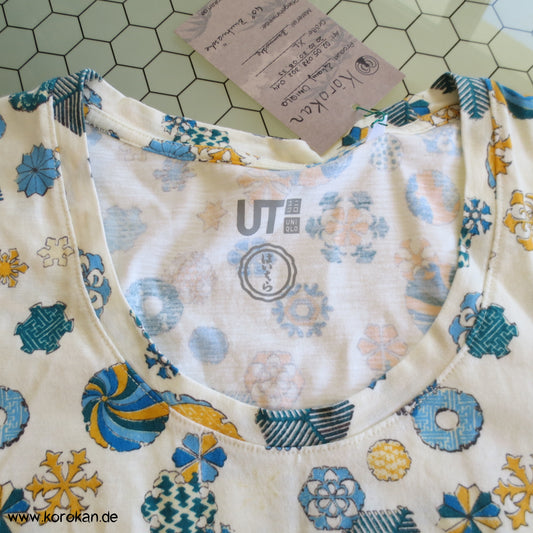 Uniqlo Schneeflocken Symbole T Shirt Gr. XL