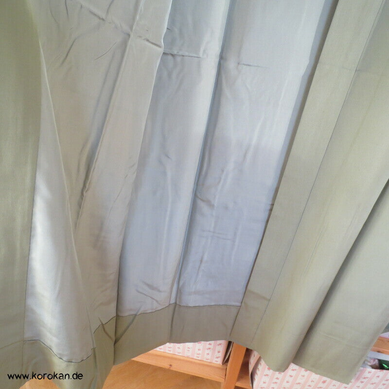 gemalte Hafenlandschaft, Boote, schilffarbene Seide, Juban Unter Kimono