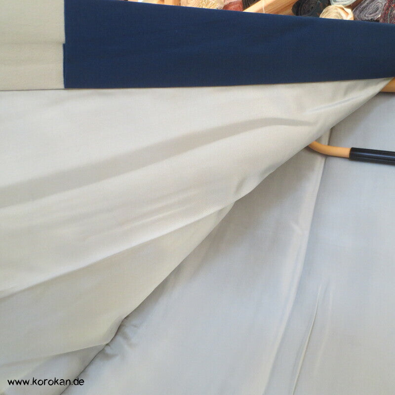 gemalte Hafenlandschaft, Boote, schilffarbene Seide, Juban Unter Kimono