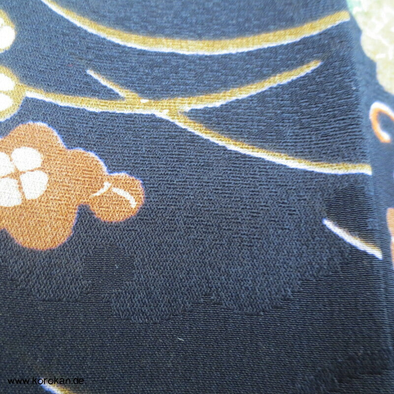 Kikko und Blüten Seidendamast Komon Kimono
