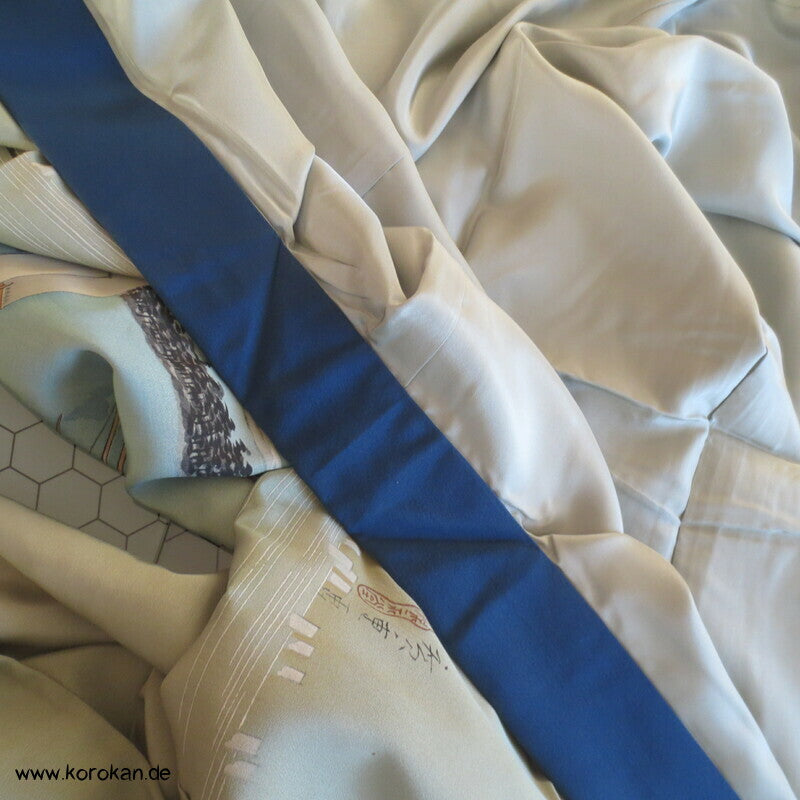 gemalte Hafenlandschaft, Boote, schilffarbene Seide, Juban Unter Kimono