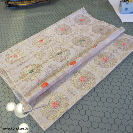 goldene Spiegel Seidenbrokat Stoffrest