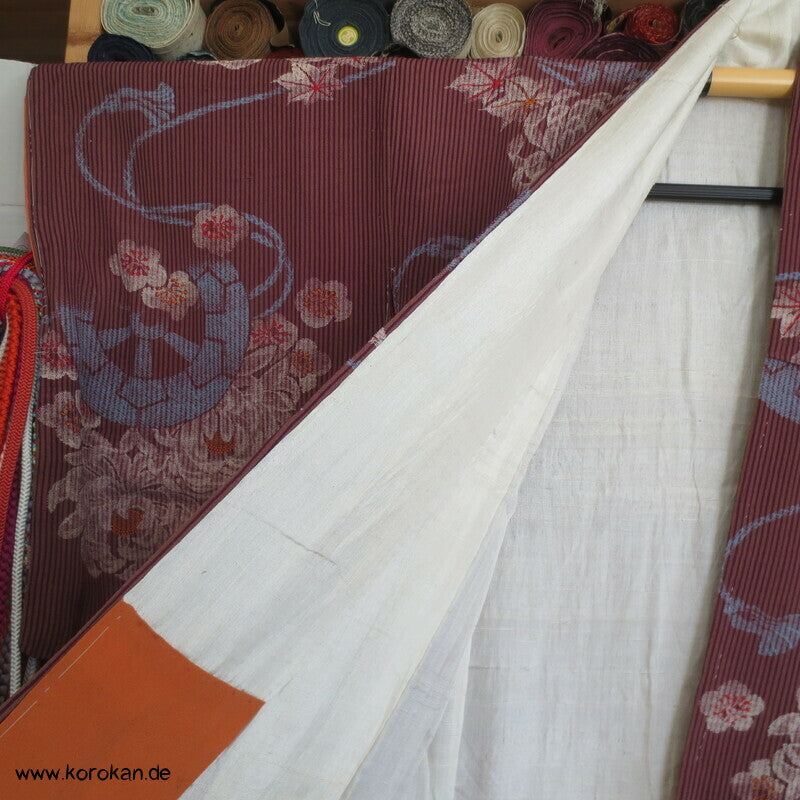 Genji Räder und Chrysanthemen antiker Komon Kimono, leichter Crepe