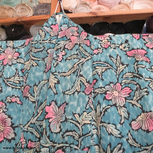 Seidencrepe indische Blume japansicher Komon Kimono