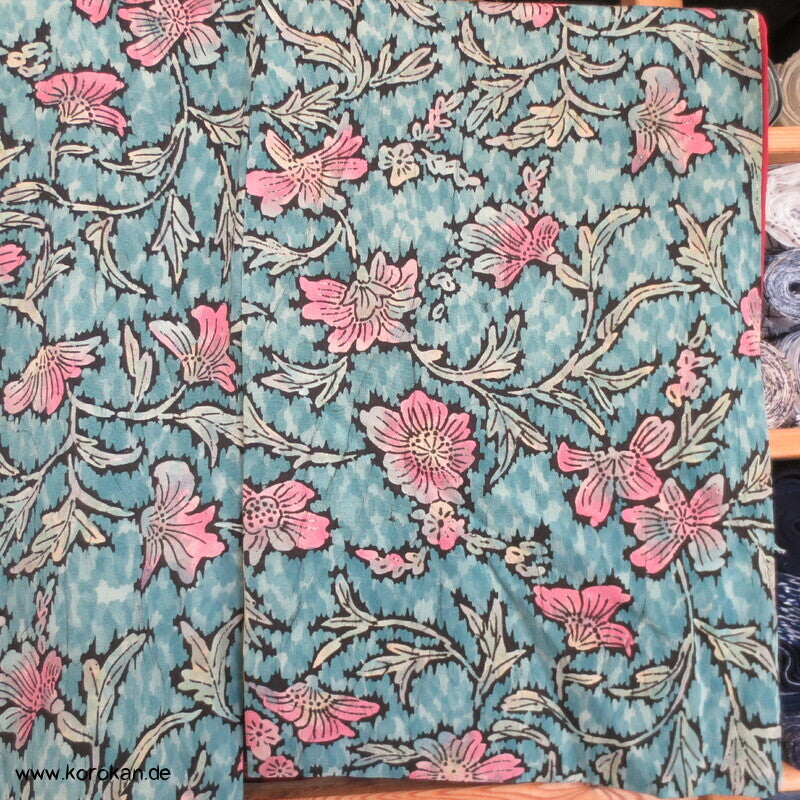 Seidencrepe indische Blume japansicher Komon Kimono